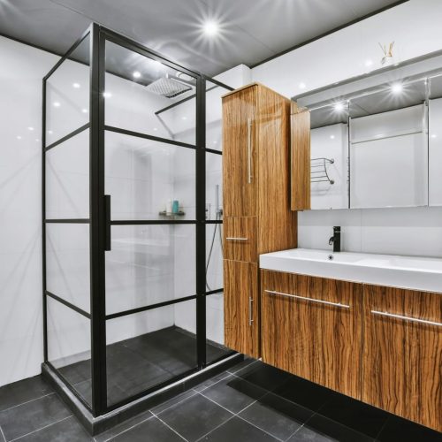 Elegant bathroom design