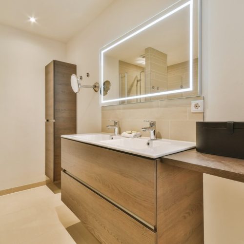 Elegant bathroom design